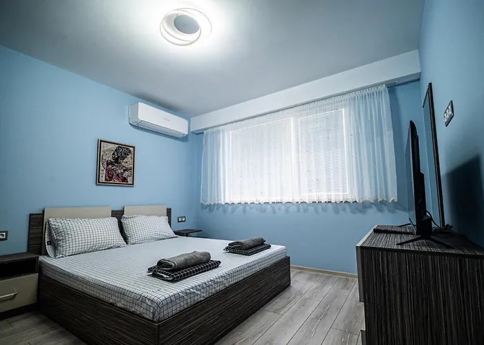 за гости нелита